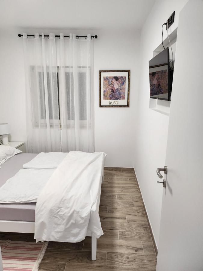 H&D Apartment Sumartin Exterior foto